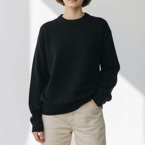 Zara women’s Classic Black crochet long sleeve Sweater size XL
